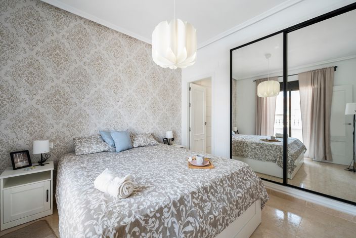 Image No.20-3 Bed Property for sale