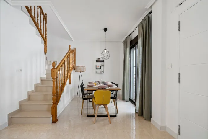 Image No.7-3 Bed Property for sale