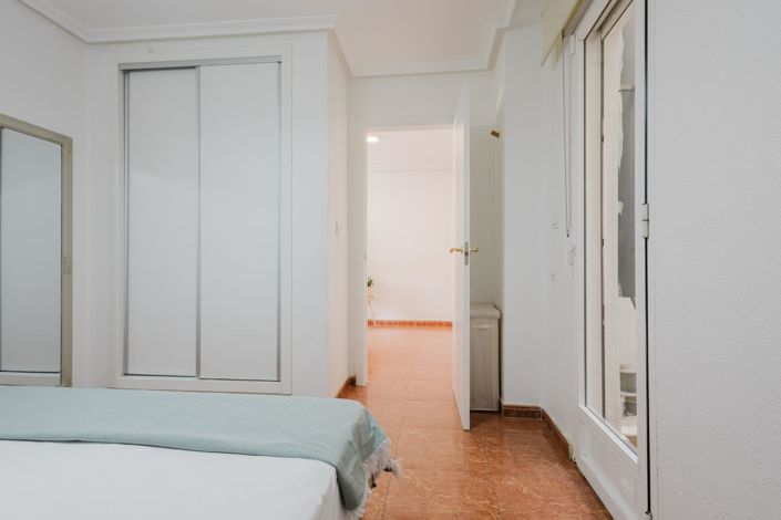 Image No.17-2 Bed Apartment for sale