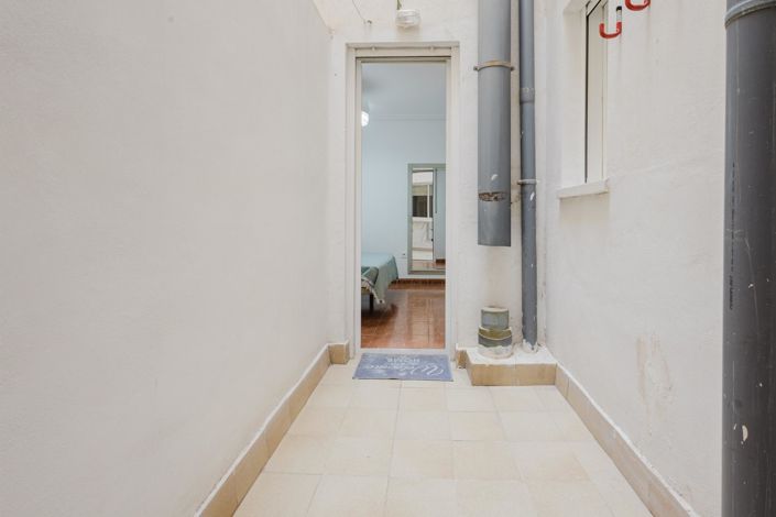 Image No.19-2 Bed Apartment for sale