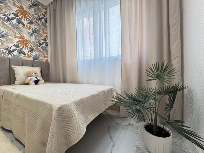 Image No.13-4 Bed Apartment for sale