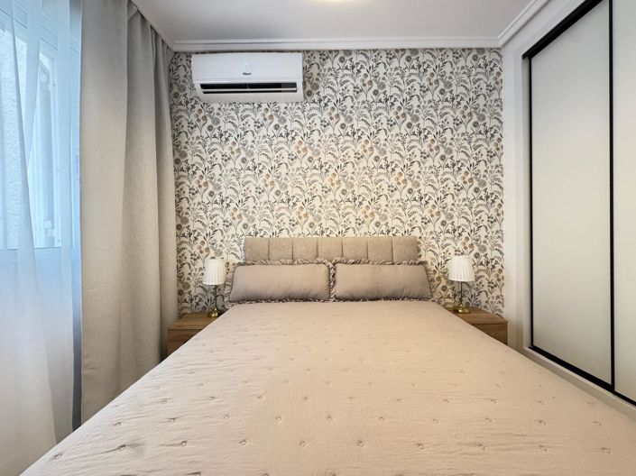 Image No.17-4 Bed Apartment for sale