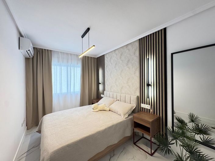 Image No.25-4 Bed Apartment for sale