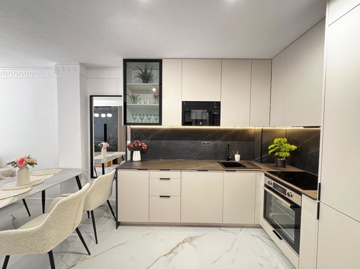 Image No.44-4 Bed Apartment for sale