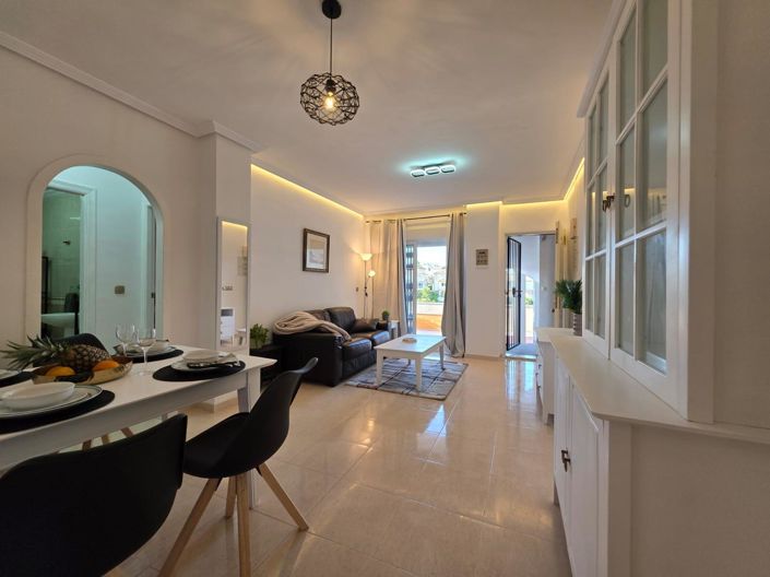 Image No.2-Appartement de 2 chambres à vendre à Orihuela Costa