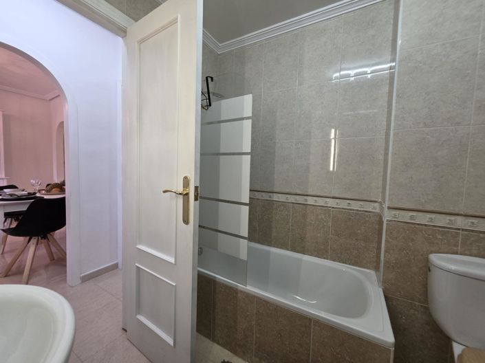 Image No.21-2 Bed Apartment for sale