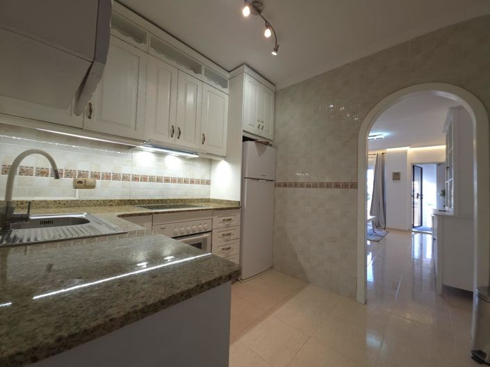 Image No.38-2 Bed Apartment for sale