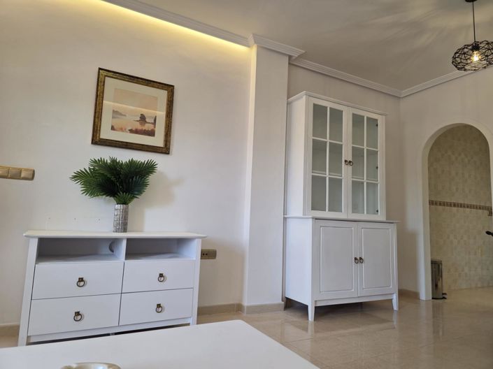 Image No.8-Appartement de 2 chambres à vendre à Orihuela Costa