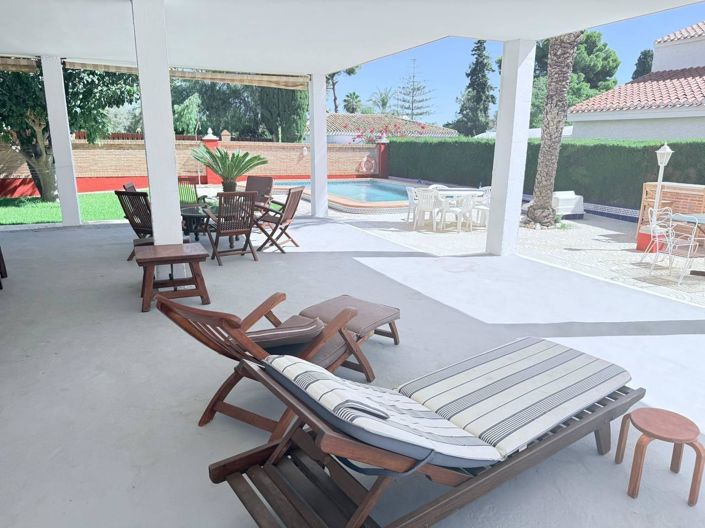Image No.28-5 Bed Villa for sale