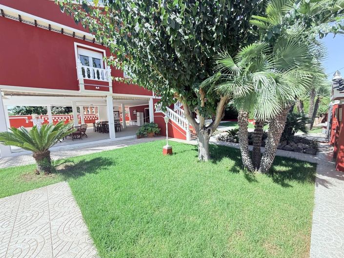 Image No.3-5 Bed Villa for sale
