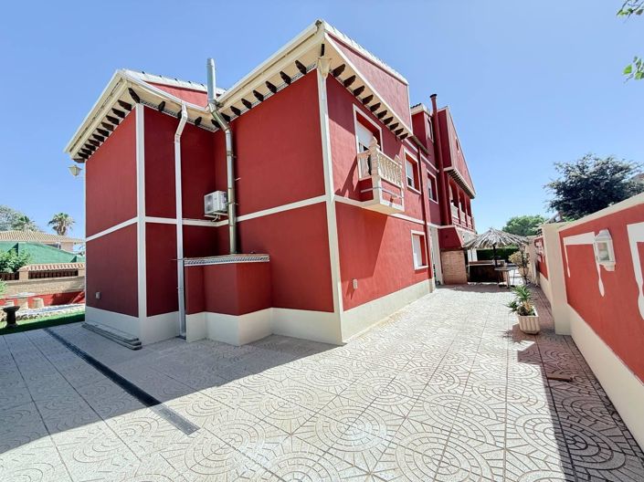 Image No.35-5 Bed Villa for sale