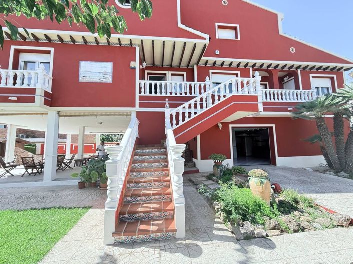 Image No.8-5 Bed Villa for sale