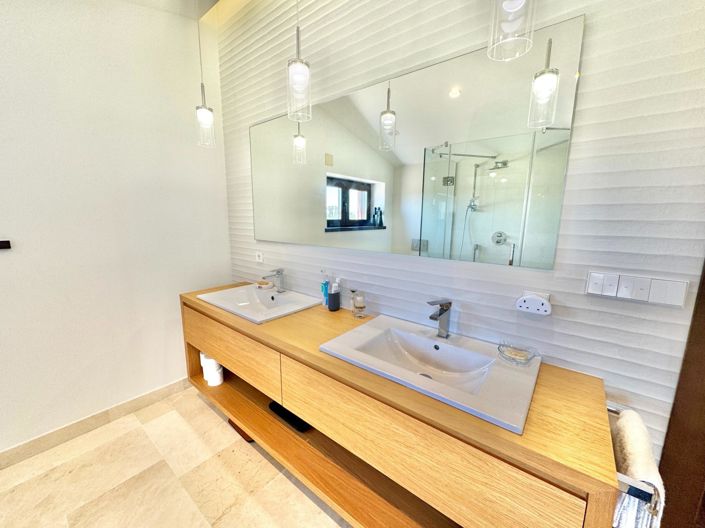 Image No.27-4 Bed Villa for sale