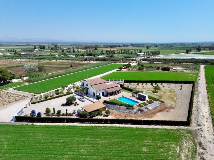 Image No.4-4 Bed Villa for sale