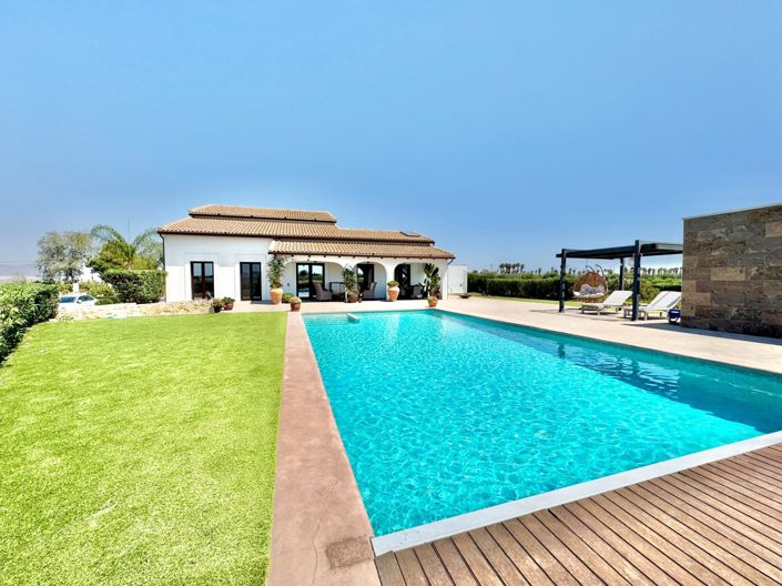 Image No.40-4 Bed Villa for sale