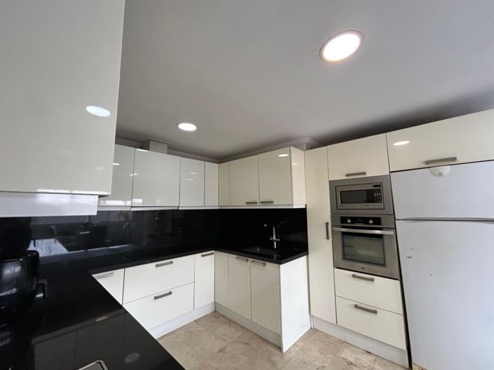 Image No.33-5 Bed Villa for sale