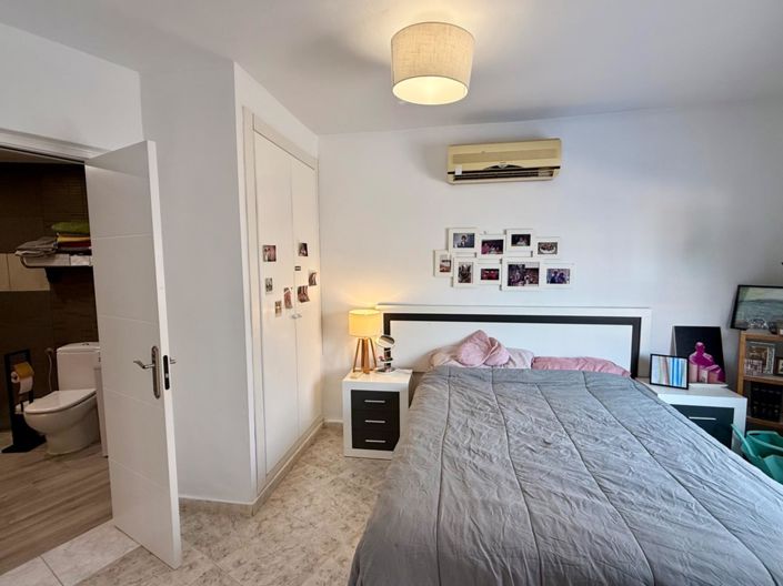 Image No.36-5 Bed Villa for sale