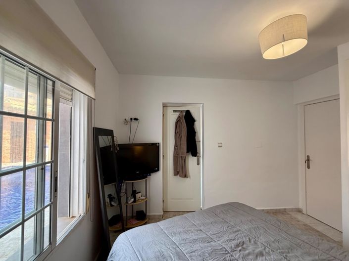 Image No.37-5 Bed Villa for sale