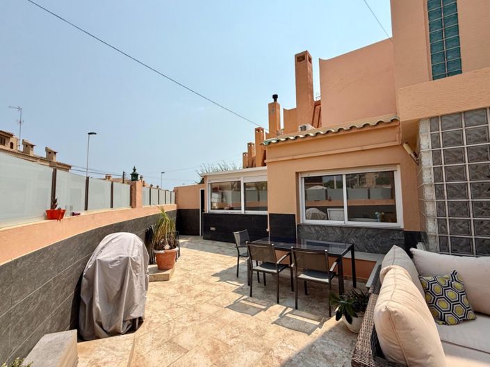 Image No.4-5 Bed Villa for sale
