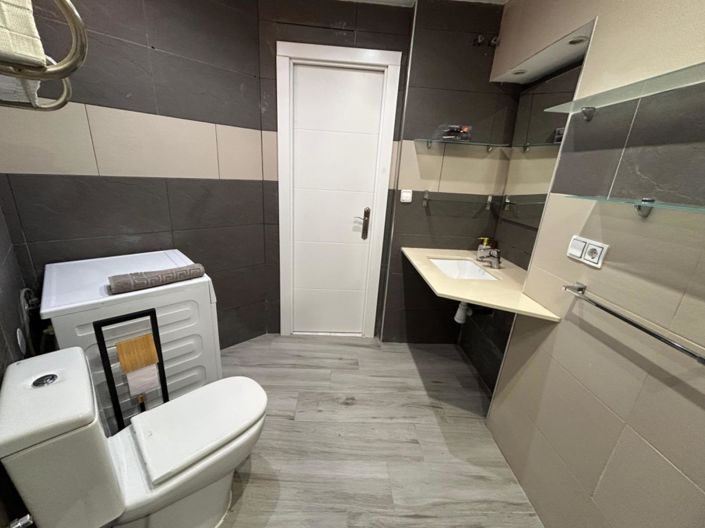 Image No.44-5 Bed Villa for sale