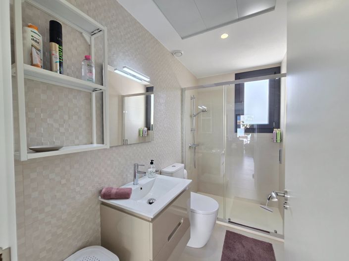 Image No.21-3 Bed Villa for sale