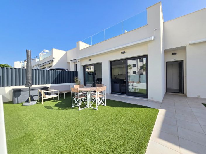 Image No.7-3 Bed Villa for sale