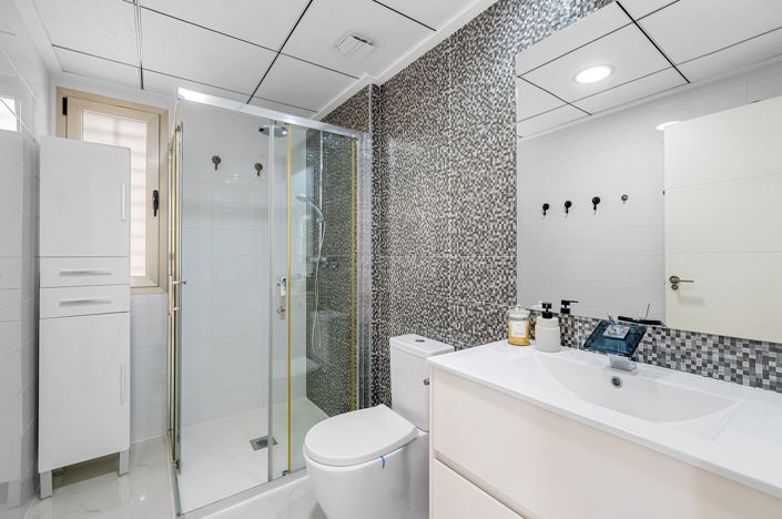 Image No.25-3 Bed Villa for sale