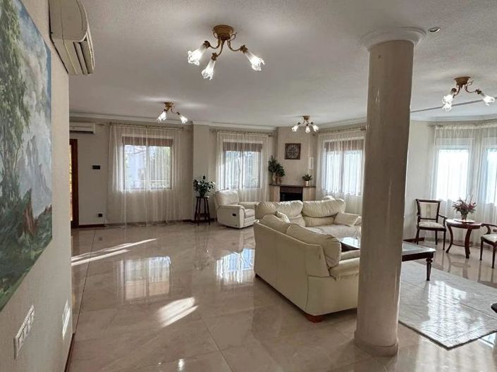 Image No.14-5 Bed Villa for sale