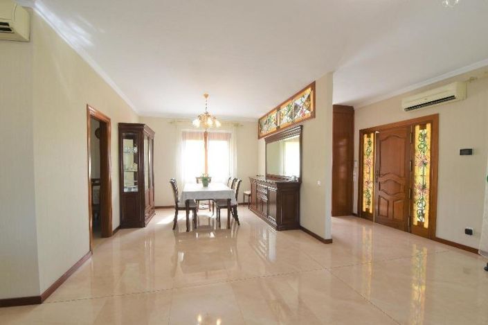 Image No.15-5 Bed Villa for sale