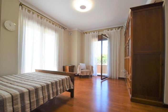 Image No.46-5 Bed Villa for sale