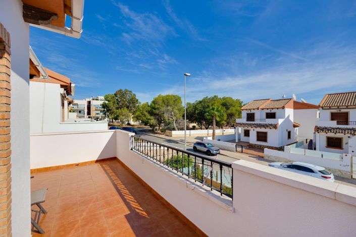 Image No.42-3 Bed Villa for sale