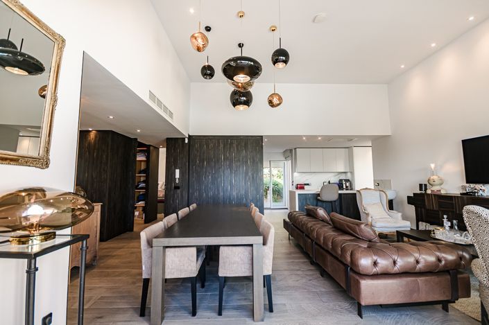 Image No.27-2 Bed Villa for sale