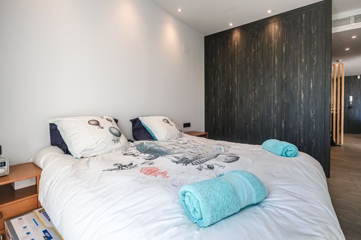 Image No.40-2 Bed Villa for sale