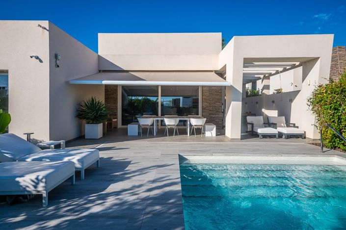 Image No.48-2 Bed Villa for sale