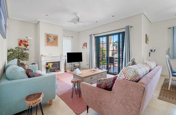 Image No.3-3 Bed Villa for sale