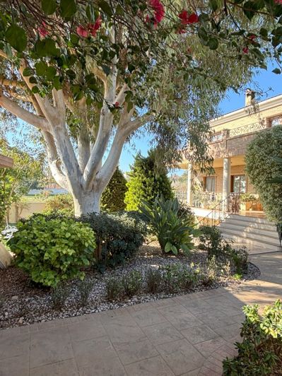 Image No.2-5 Bed Villa for sale