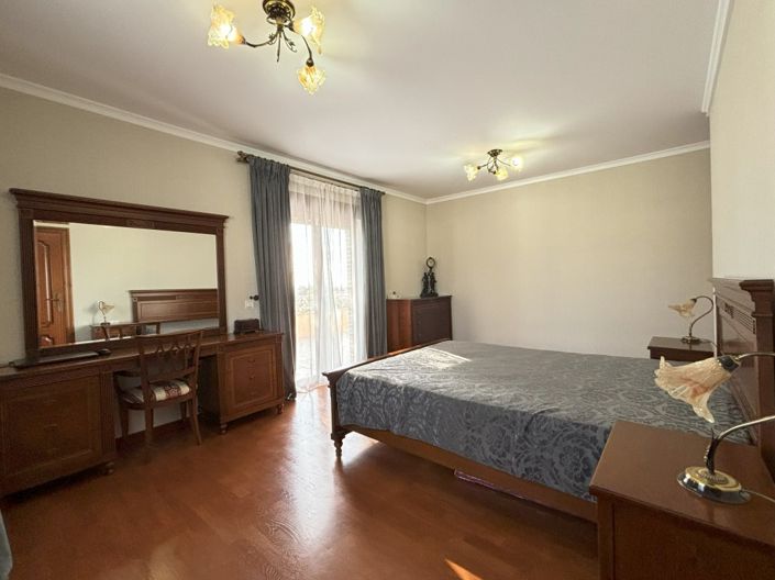 Image No.27-5 Bed Villa for sale