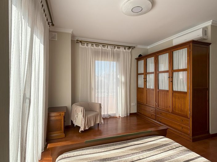 Image No.32-5 Bed Villa for sale