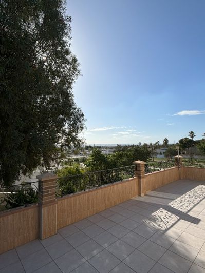 Image No.5-5 Bed Villa for sale