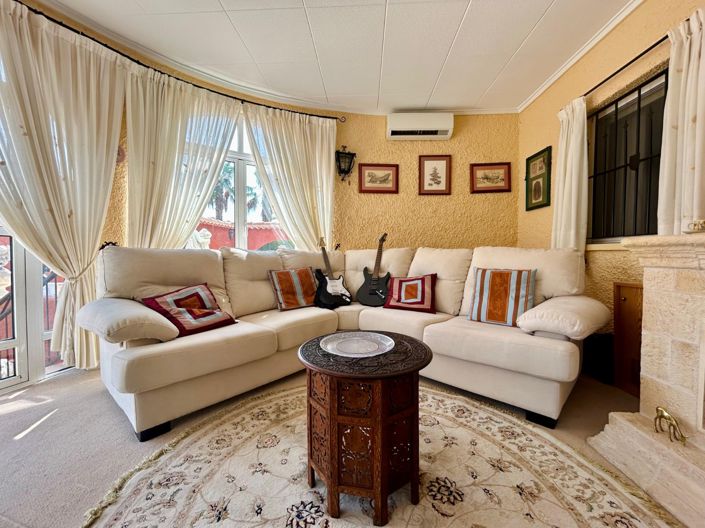 Image No.12-3 Bed Villa for sale