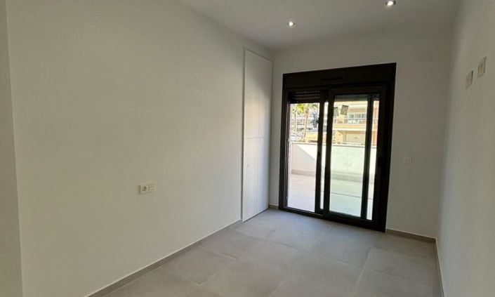 Image No.21-3 Bed Villa for sale