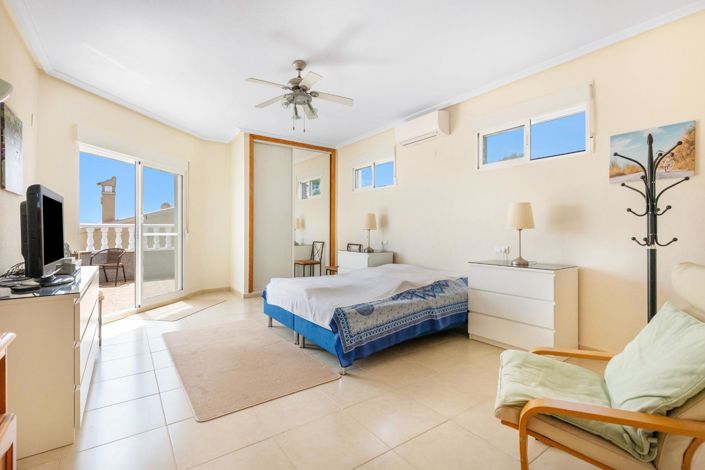 Image No.29-5 Bed Villa for sale