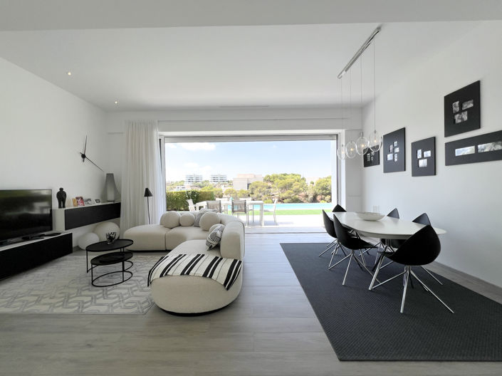 Image No.12-3 Bed Villa for sale