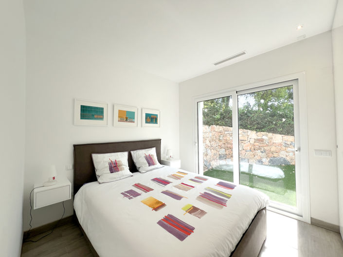 Image No.8-3 Bed Villa for sale