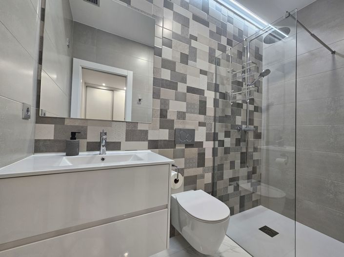 Image No.26-4 Bed Villa for sale