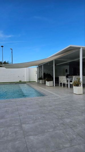 Image No.9-4 Bed Villa for sale