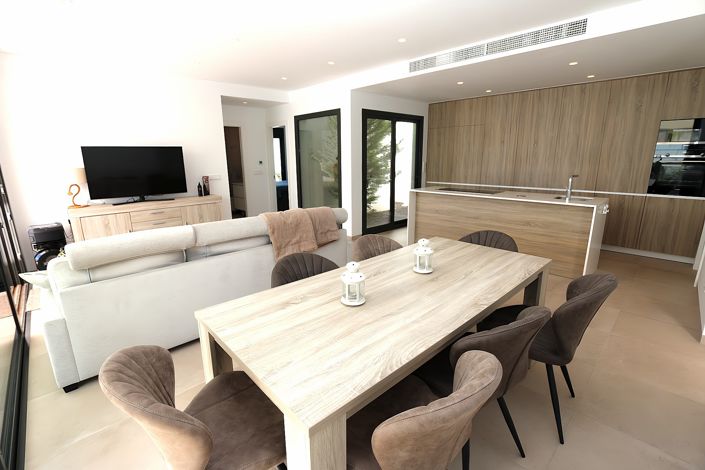 Image No.23-3 Bed Villa for sale