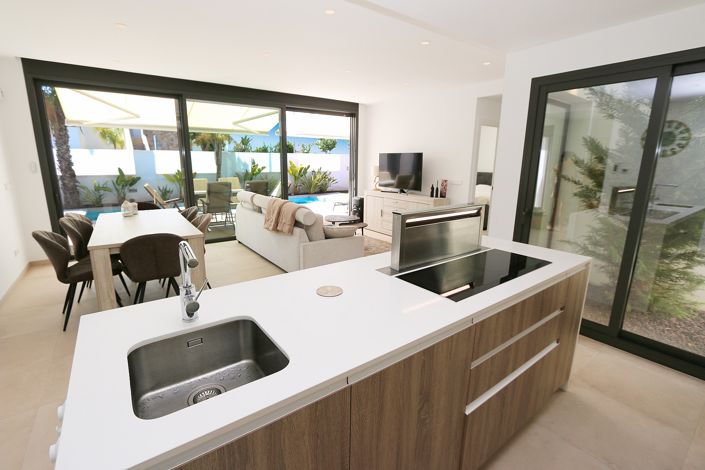 Image No.24-3 Bed Villa for sale