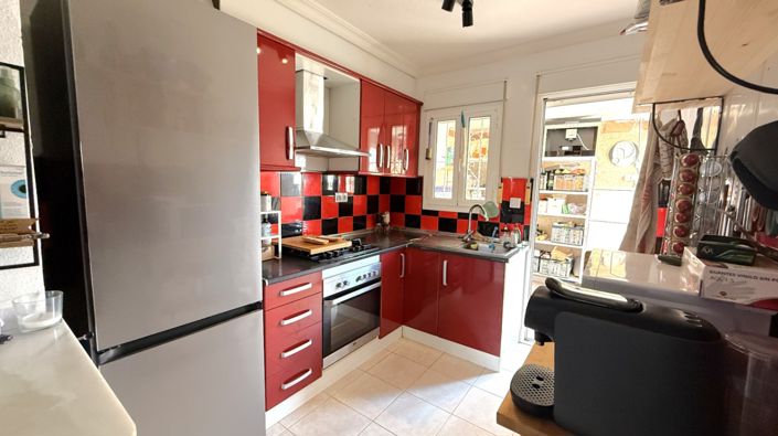 Image No.2-2 Bed Property for sale