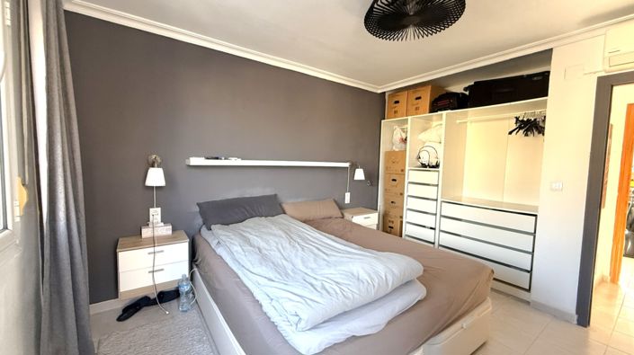 Image No.23-2 Bed Property for sale